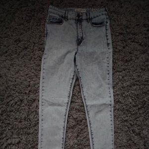 Bullhead acid washed jeans